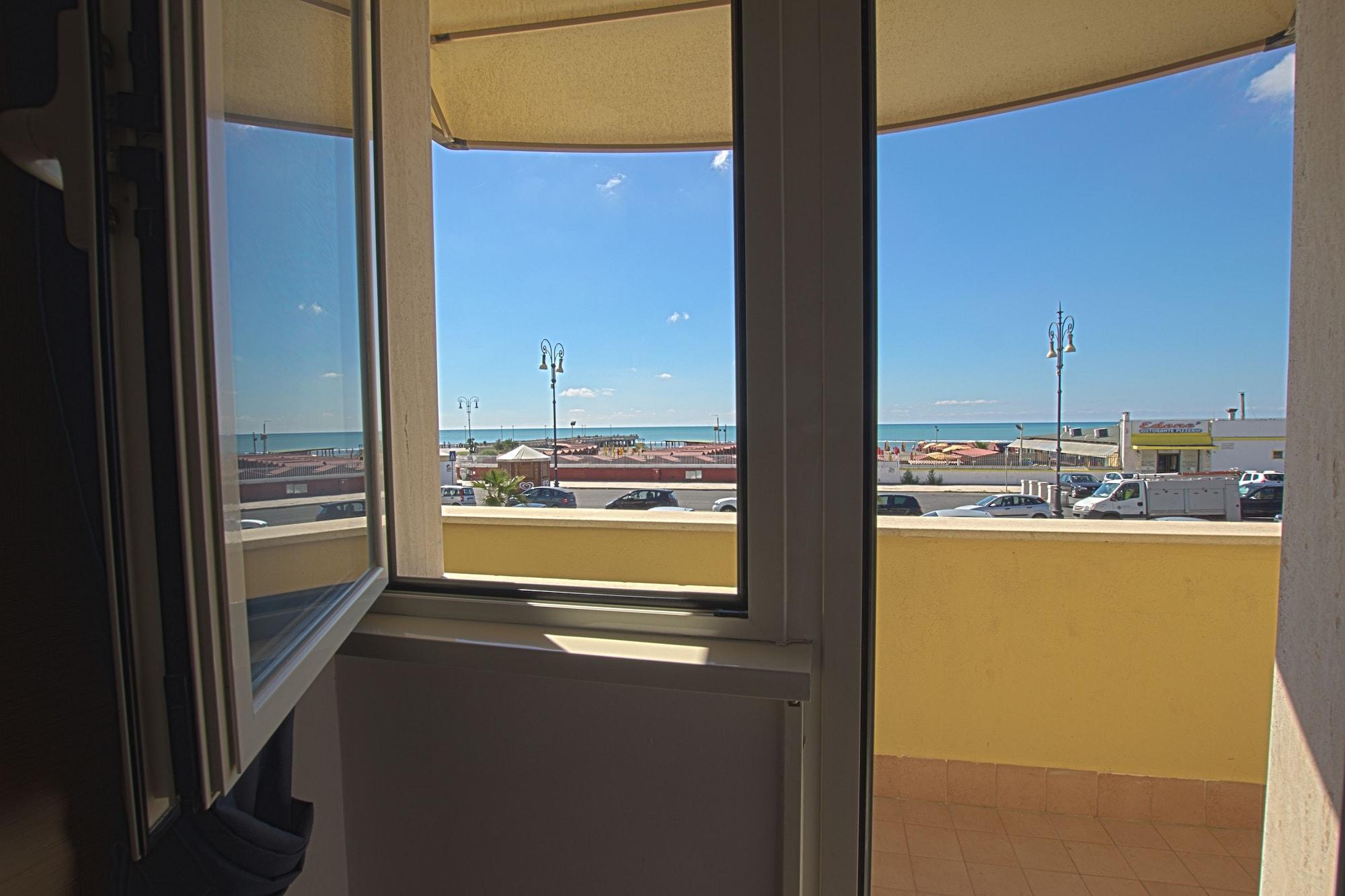 Hotel La Scaletta Lido di Ostia Exterior foto